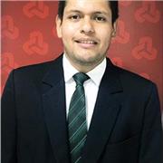 Profesor de matemáticas que imparte clases a niños y jóvenes (primaria y secundaria)